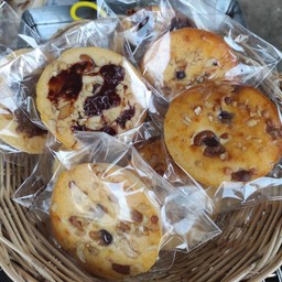 หมูปิ้งนมสดหนูเบส