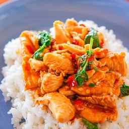 กระเพราไก่