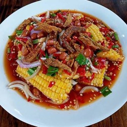 ยำข้าวโพดปลากรอบ