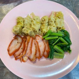 เกี๊ยวหมูแดง