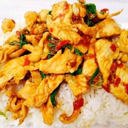 ข้าวกระเพราไก่