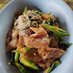 สำรวยเอ็มไพร์