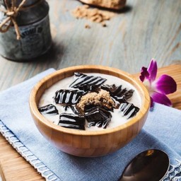 เฉาก๊วยนมสด