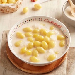 แปะก๊วยนมสด