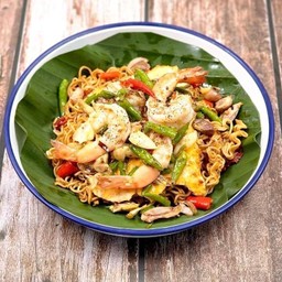 ผัดมาม่าพริกขี้หนู