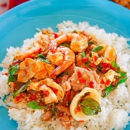 กระเพรารวมมิตร