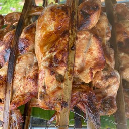 ไก่ย่างครึ่งตัว