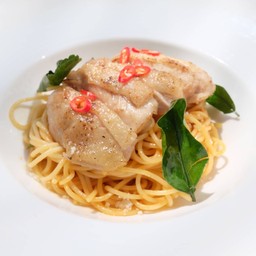 สปาเกตตี้พะแนงไก่