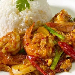 ผัดน้ำพริกเผาราดข้าว