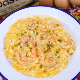 ข้าวไข่ข้นlavaหน้ากุ้งราดข้าว