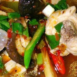 ต้มยำไก่