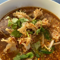 เตี๋ยวต้มยำแมงกระพรุน