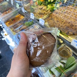 ข้าวเหนียวปลาเค็ม