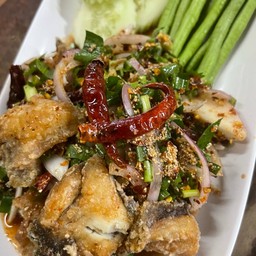 ลาบกะพงทอด