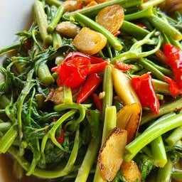 ผัดผักกะเฉดไฟแดง / น้ำมันหอย