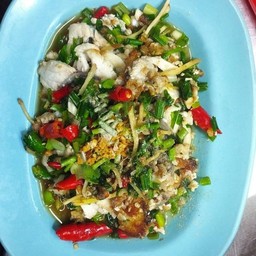 ผัดฉ่าปลา(กับข้าว)