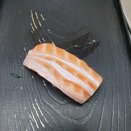 ซูชิท้องปลาแซลมอน