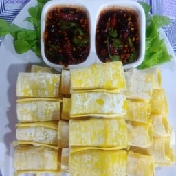 ใบมิ้นท์ลูกชิ้นทอด