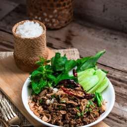ข้าวเหนียว+ลาบหมูคั่ว