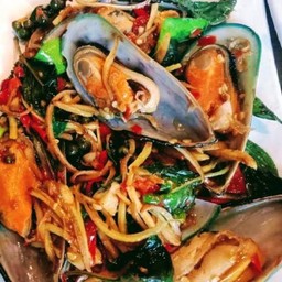 ผัดฉ่าหอยแมลงภู่นิวซีแลนด์