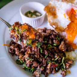 ครัวคุณนกยูง อาหารตามสั่ง69บาท