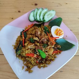 ข้าวผัดเขียวหวานหมู