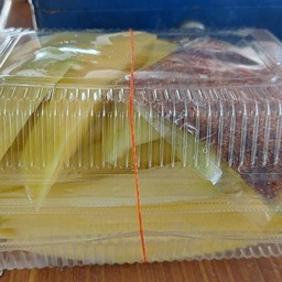 มะม่วงเปรี้ยวแก้วขมิ้นใส่กล่อง