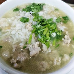 ข้าวต้มหมูสับ