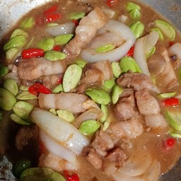 สะตอผัดกะปิ หมูสามชั้น