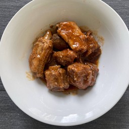 ชอบต้มตุ๋น (ซี่โครงหมูน้ำแดง)