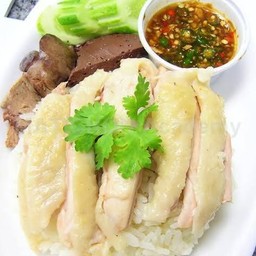 บ้านคุณยาย น้ำเต้้าหู้ ปาท่องโก๋ , ข้้าวมันไก่ตอน วัชรพล 3