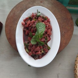 ร้านลาบรุ่งอรุณอุบล