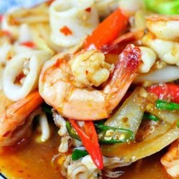 ผัดพริกเผาทะเล (เป็นกับข้าว)