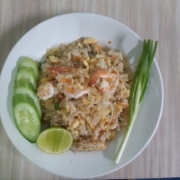 ครัวกะเพราหลังบ้าน