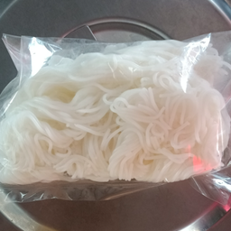 เส้นขนมจีน