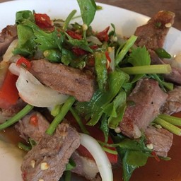 ยำหมูย่าง