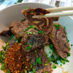 ก๋วยเตี๋ยวเรือนายพล