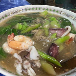 ราดหน้าทะเล หรือ รววมิตร