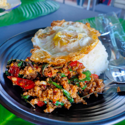 เซ็ตกะเพราหมูสับขุนช้าง 3 กล่อง (แถมฟรีไข่ดาว 2 ฟอง)