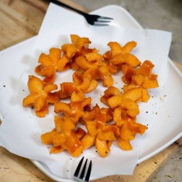 ไส้กรอกทอด