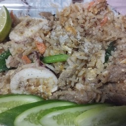 ข้าวผัดรวมมิตร