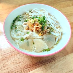 ก๋วยเตี๋ยวเส้นหมี่ขาวไก่