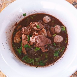 ก๋วยเตี๋ยวหมูรวม  หมูนุ่ม+ตุ๋น