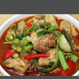 แกงป่าไก่ หรือ แกงป่าหมู (กับข้าว)