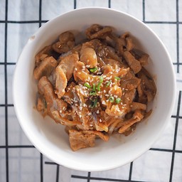 ข้าวหน้าหมูเกาหลี