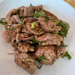 ยำเนื้อลายข้าวคั่ว