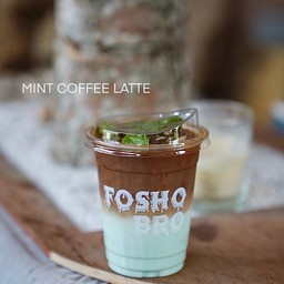 Mint coffee latte