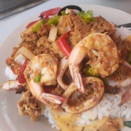 ยำ ยำ ยำลูกชิ้น ตลาดย่าโม