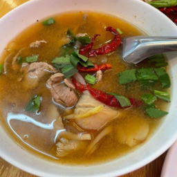 ต้มแซ่บเนื้อน่องลาย