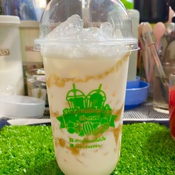 นมสดคาราเมลเย็น